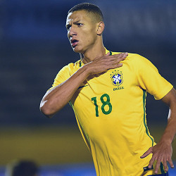 Watford sign Brazil Under-20 forward Richarlison for £11.5m on five-year  deal | Watford | The Guardian